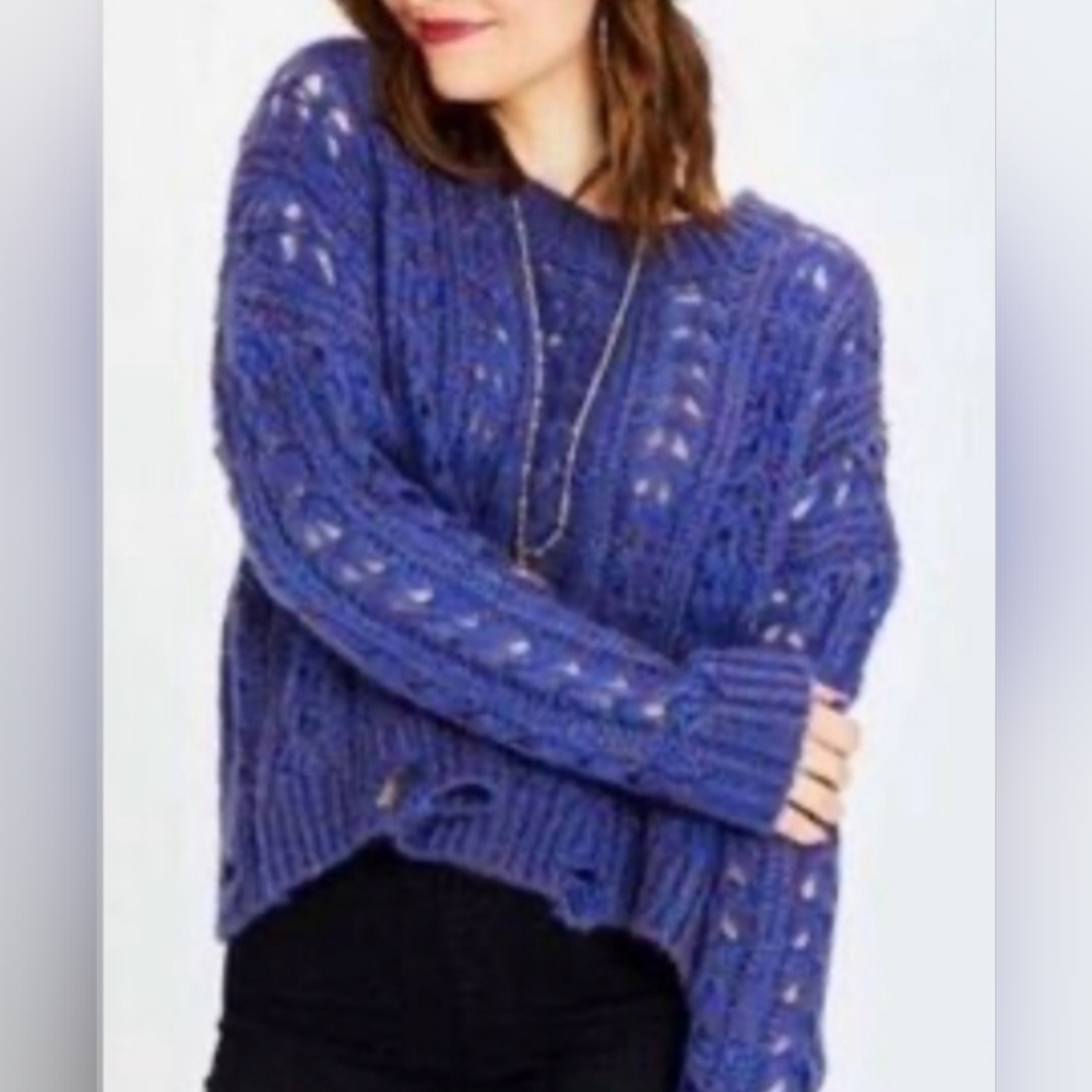 ~ nwt ALTAR'D STATE distressed metallic sweater M oversize cable knit pullover